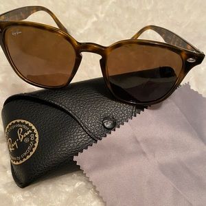 Ray-Ban Sunglasses